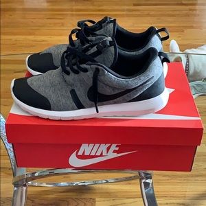 Nike Roshe (tech fleece cool grey